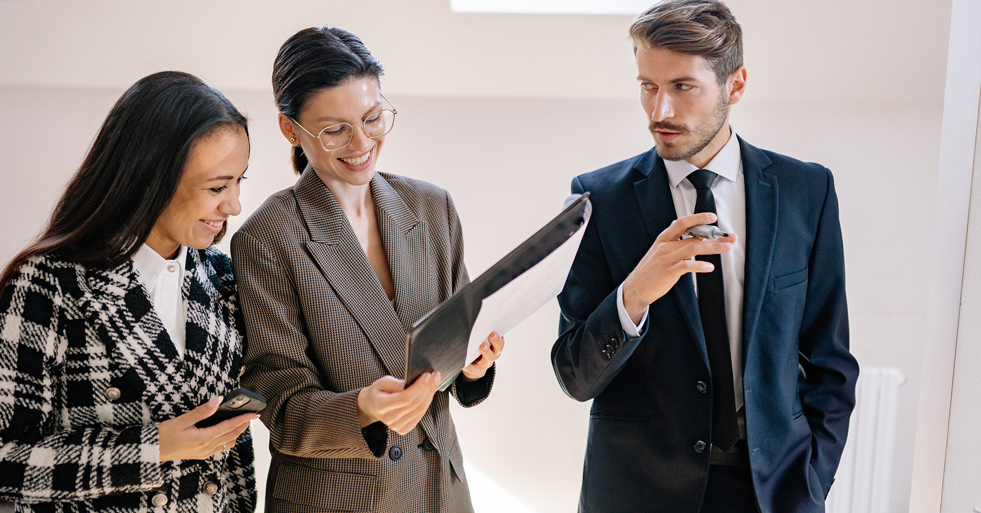 Diamond Envelope Corporation Logo